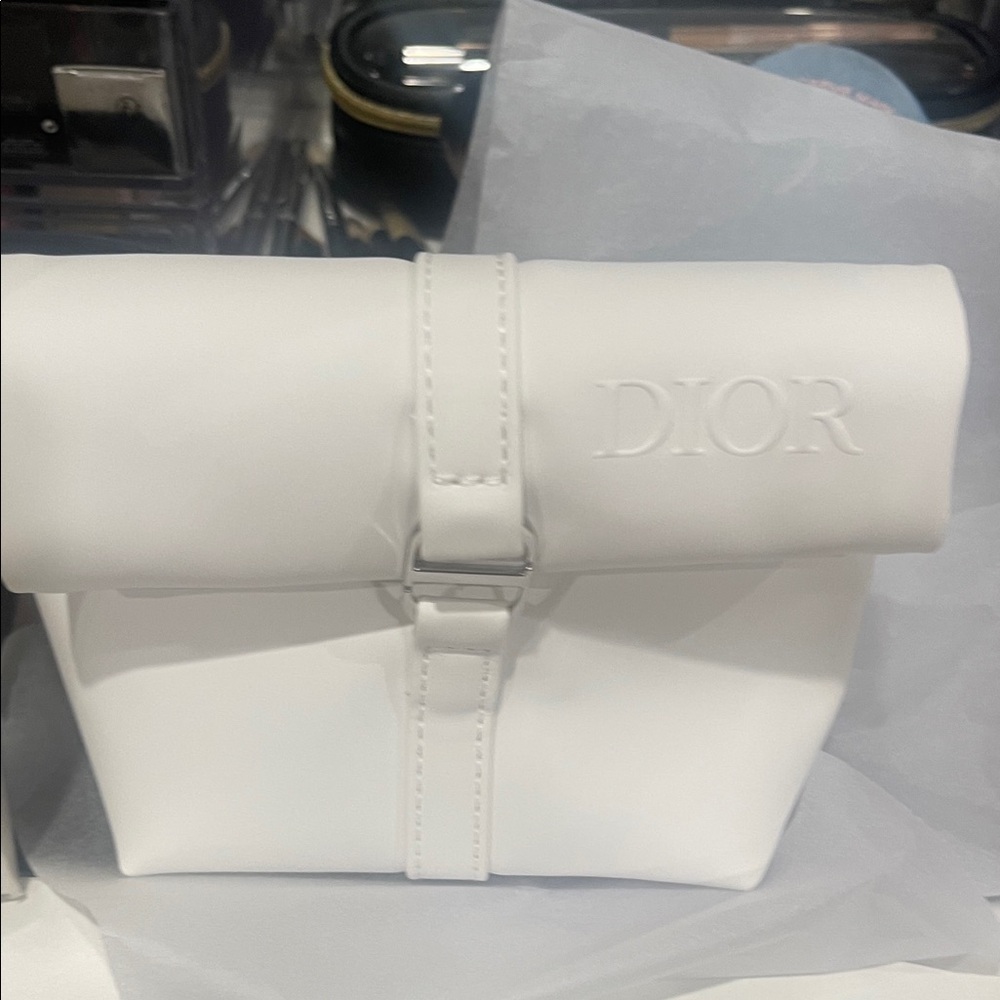 Dior White Leather Pouch with Box⭐️⭐️⭐️⭐️⭐️ - Picture 2 of 4